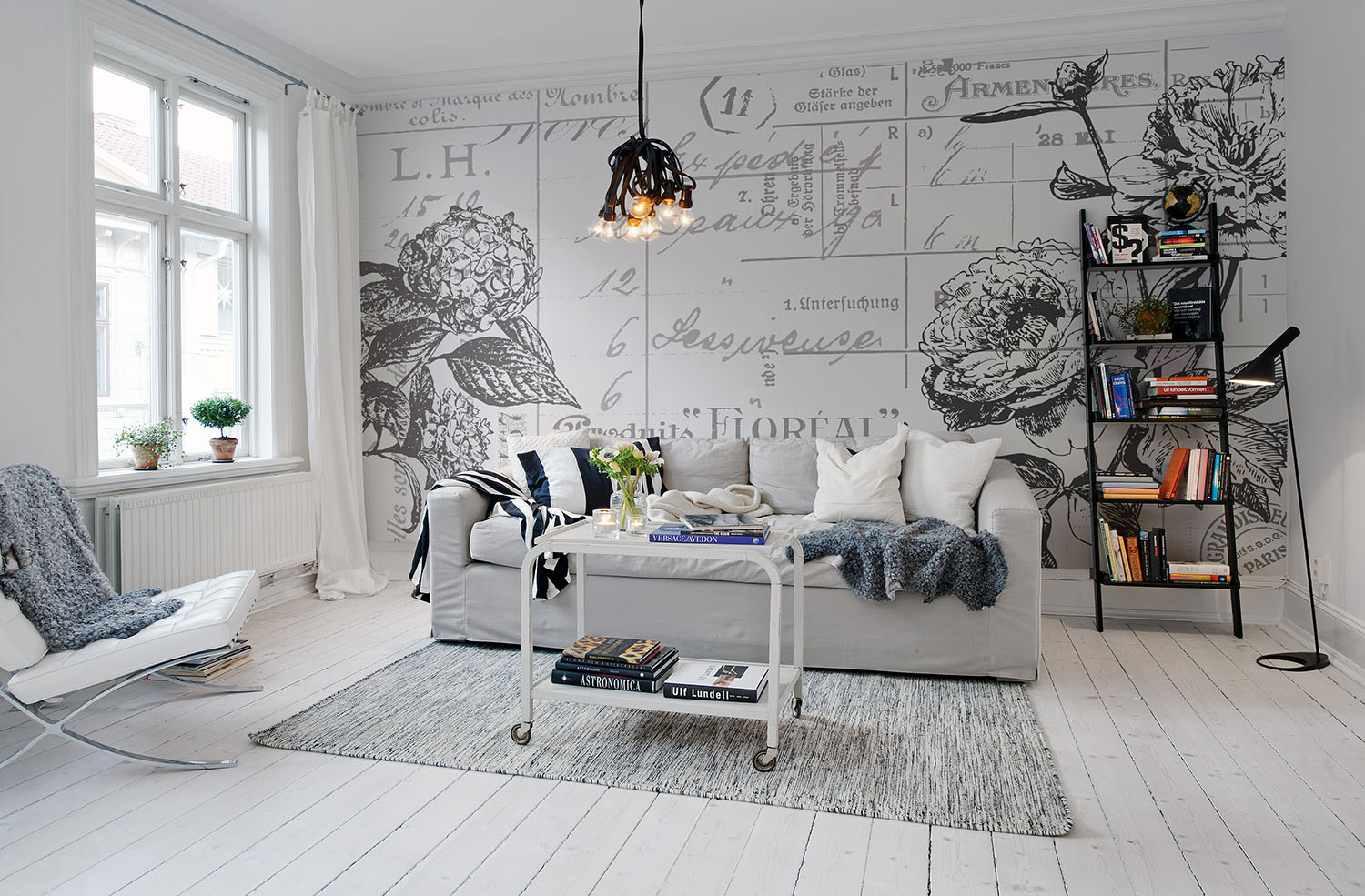 4839-fototapet-floreal-b-and-w-2-personalizat-rebel-walls